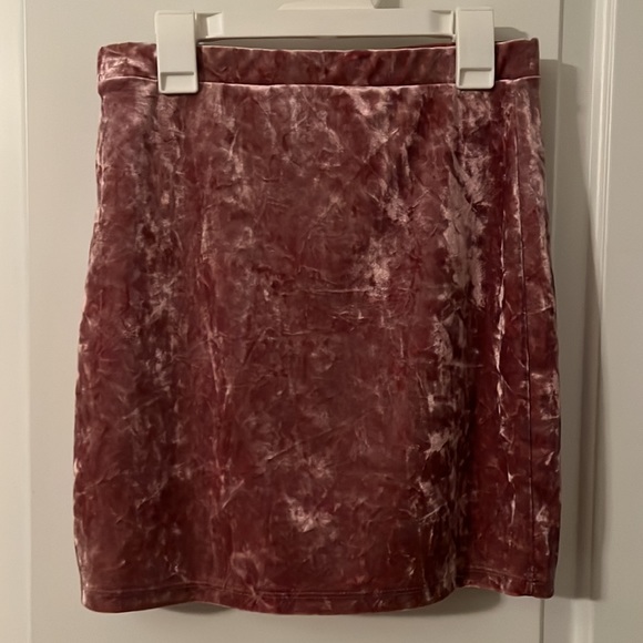 Forever 21 velvet, pink miniskirt, size medium. - Picture 2 of 7